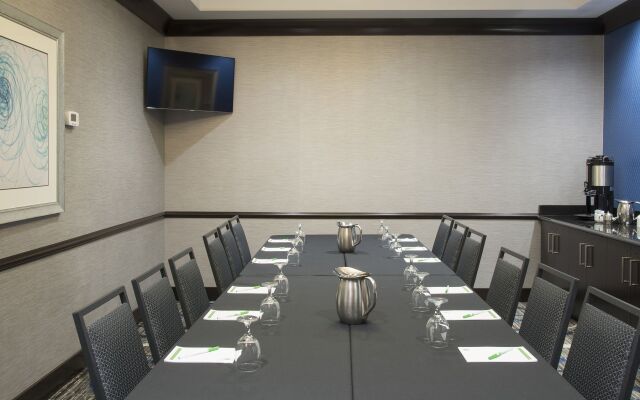 Holiday Inn Indianapolis Airport by IHG