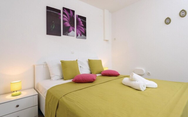 Awesome Home in Rogoznica With Wifi and 2 Bedrooms