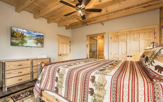 Longview Lodge by Taylor Made Deep Creek