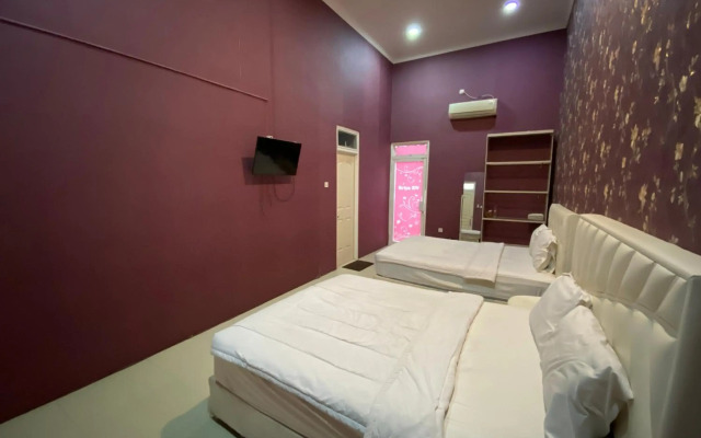 Capital O 1888 Griya RW Family Guest House
