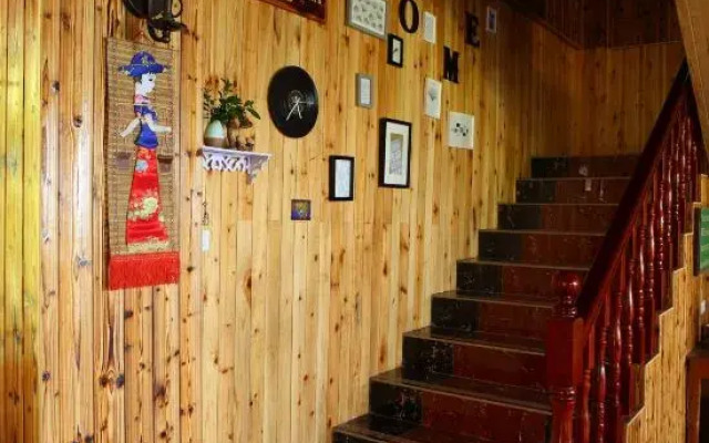 Xiangjing Hotel (Longsheng Longji Terrace)