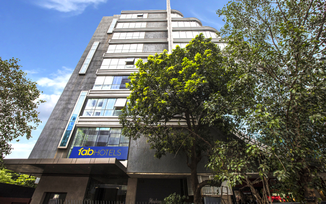 FabHotel Le Western Andheri