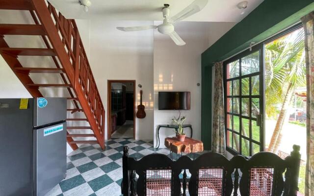 Cuevita + Nido /Piscina & Jardín compartido