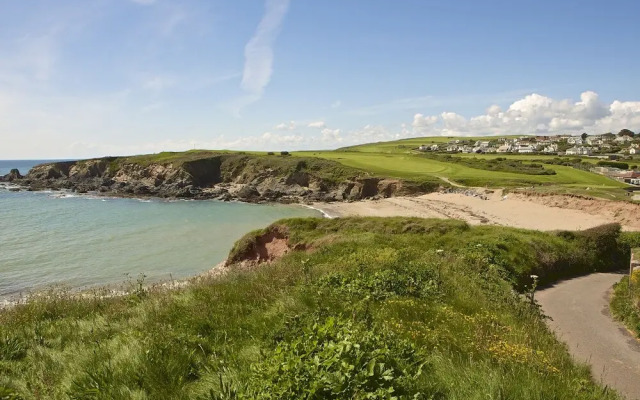 8 Thurlestone Beach