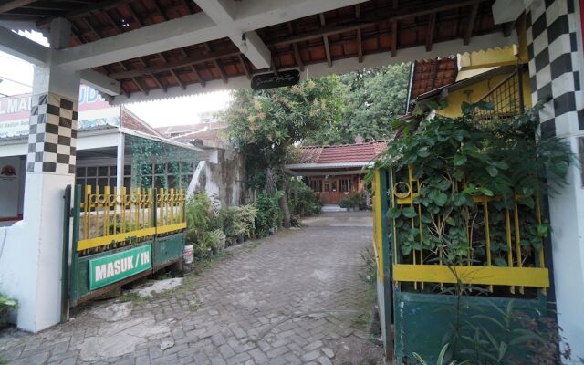 Villa Sarimbit