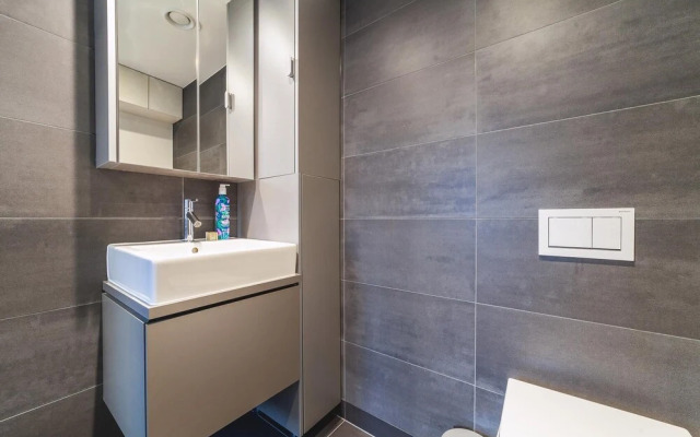 Industrial-chic Flat Near Tower Bridge