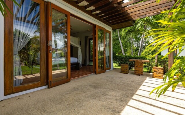 Large 6 Bed Luxury Villa on the Golf Course (PHJ)