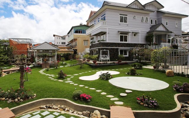 Bach Place Dalat