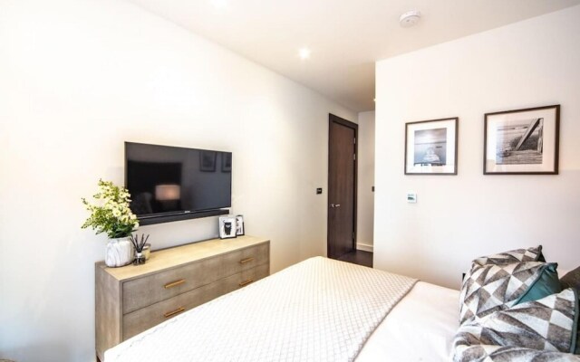 Luxury Two bed by the US Embassy