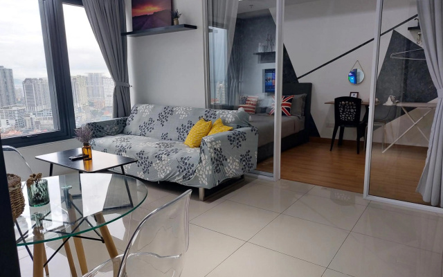 Tropicana 218 Georgetown Penang #25 New Deco 2BR for 4-6pax – Guest Rooms – George Town