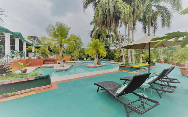 Serena Boutique Hotel