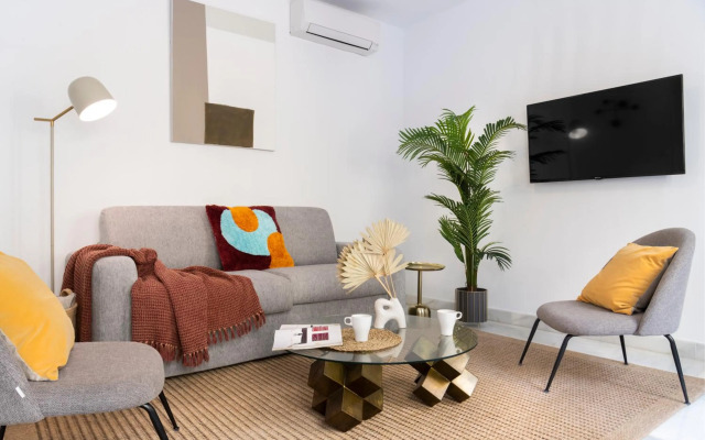 Suites Plaza De Los Refinadores Maestranza