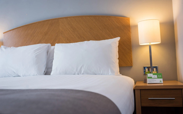 Holiday Inn Manchester West by IHG