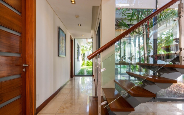 Golf BRG and Lake view villa by EB
