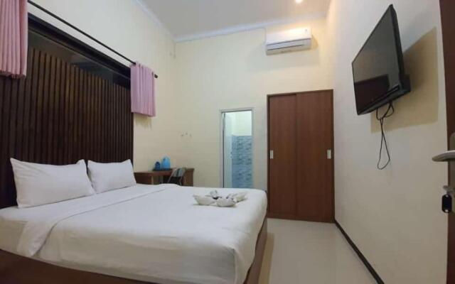 Kaja Guest House by Pesen Kamar