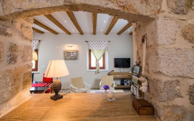 Holiday Home Secret Garden