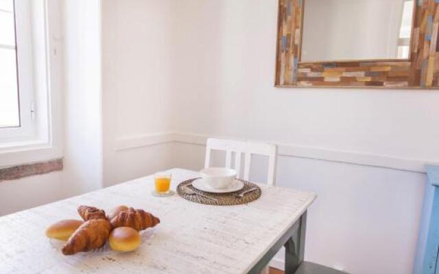 LovelyStay - Cosy Bairro Alto Duplex