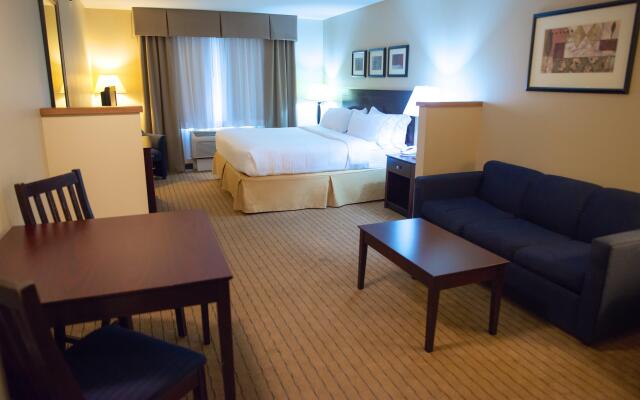 Holiday Inn Express Devils Lake by IHG