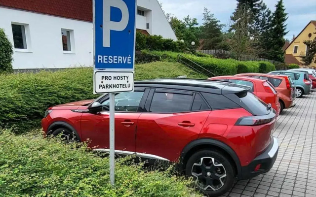 Park Hotel Pruhonice