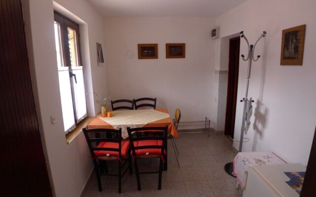 Apartment in Premantura with Garage near Kamenjak