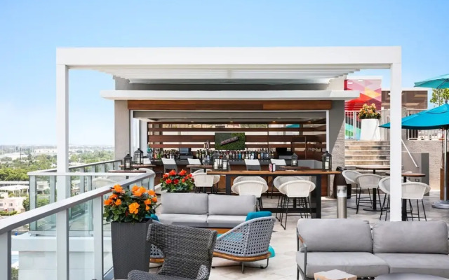 Luxury 2 BR Condos with Balcony