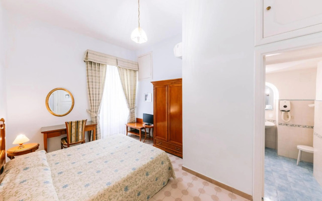 Hotel Toro