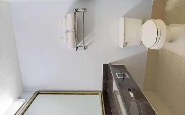 Days Inn Dallas Garland West