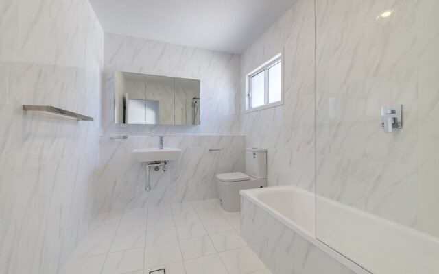 Broadwater Ave 1/19