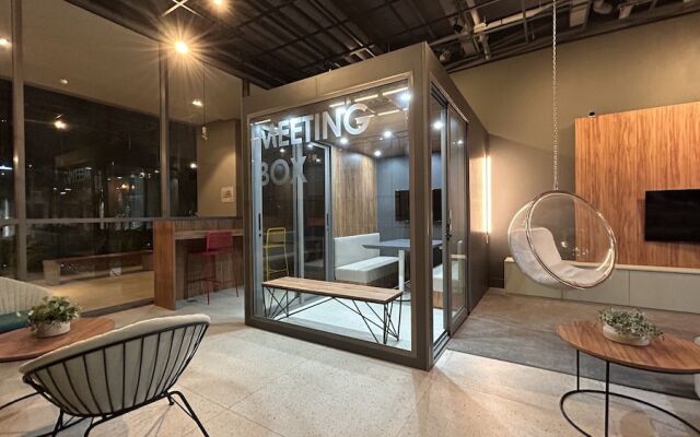 HUX - Houx Pinheiros By Anora Spaces
