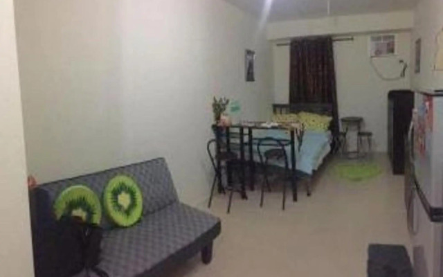 Urban Deca Tondo Manila by Gracey's Place Unit 3
