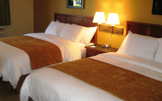 Crossings by GrandStay® - Pipestone