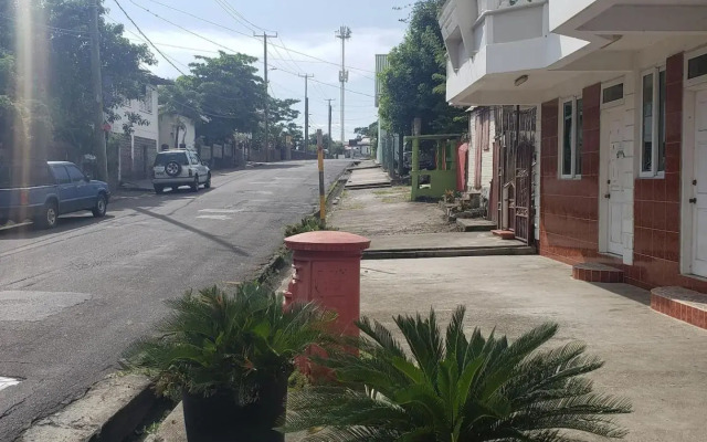 Unit 3 Private Apartment - Roseau