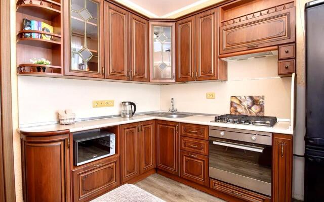 4 Сезона в микрорайоне Восточный 6/3А