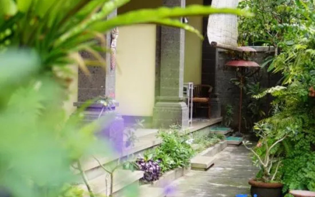 Nyuh Gading Accomodation – Outside – Ubud