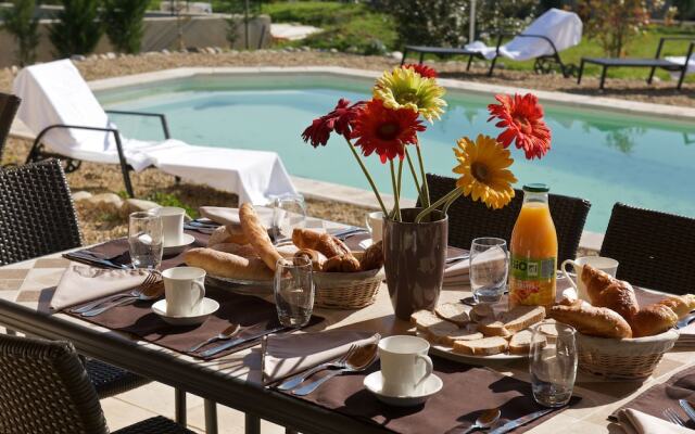 Le Hameau de l'Oliveraie