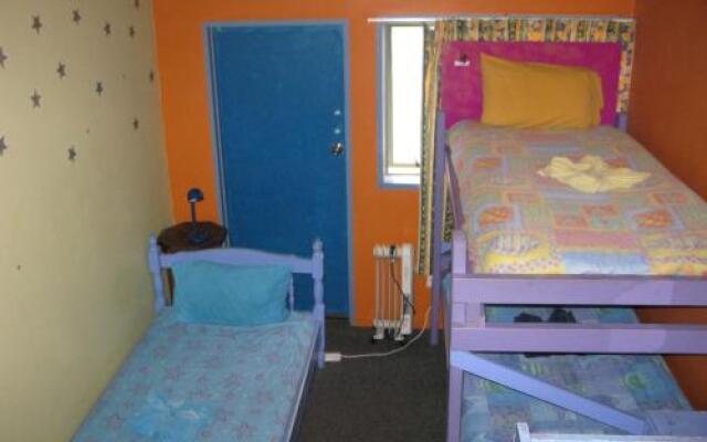 Atlantis Backpackers & Motels