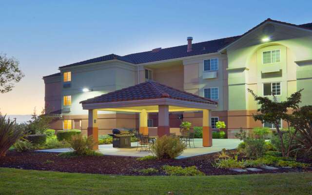 Sonesta Simply Suites Silicon Valley Santa Clara