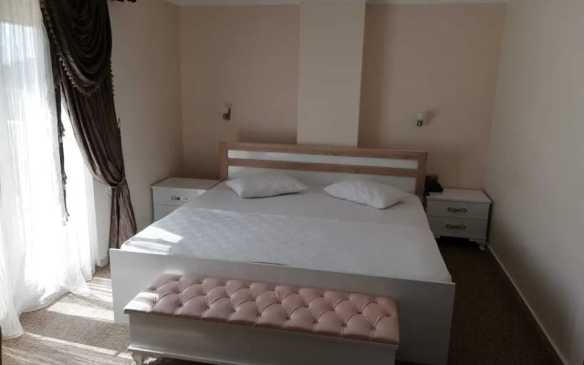 Otel Bostanci