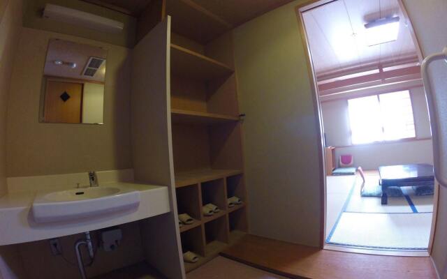 Inuyama International Youth Hostel
