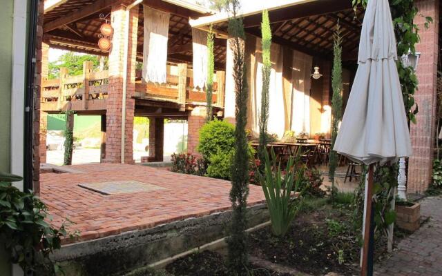 Vila Rica Suítes