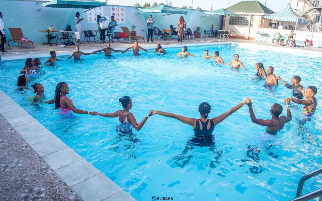 Buraha Zenoni Hotel and Resort
