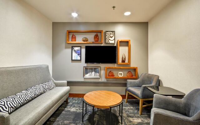 Hyatt Place Kansas City/Overland Park/Metcalf