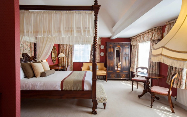 The Holt Hotel
