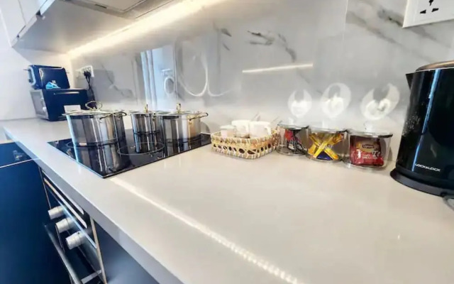 Zenity View Residence Luxury Apartment