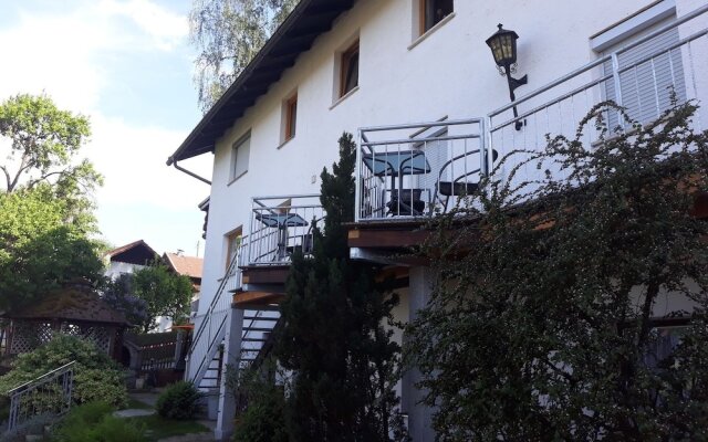 Cozy Apartment with Roof Terrace