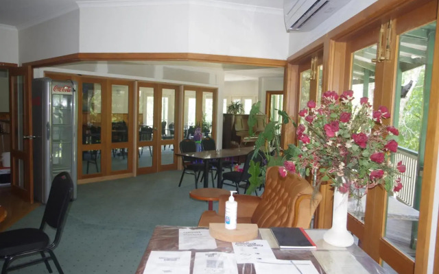 Halls Gap Tavern