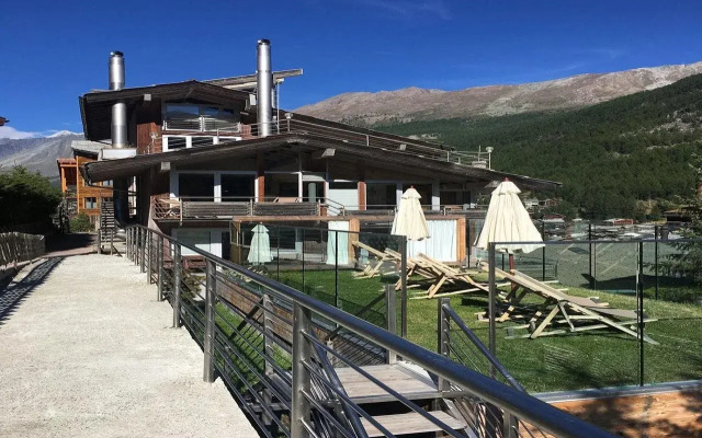 Backstage Hotel Serviced Apartments