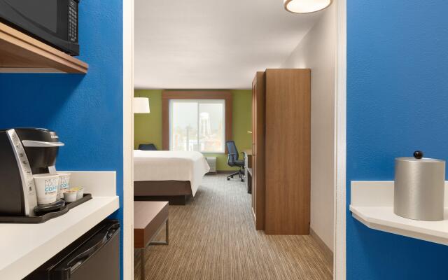 Holiday Inn Express Hotel & Suites Merced, an IHG Hotel