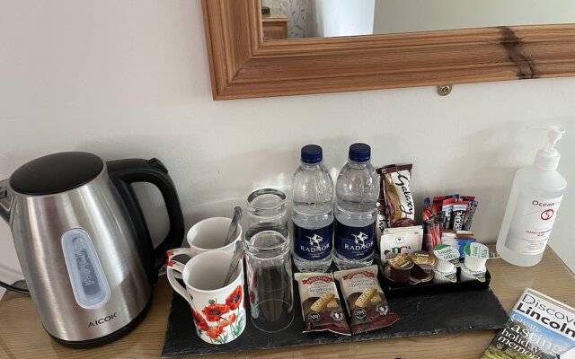 Village Limits Bed & Breakfast Accommodation