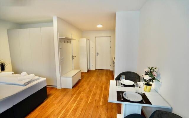 DM & S Apartment